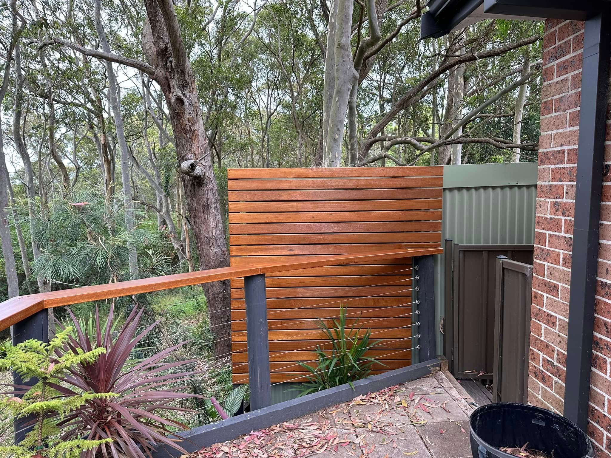 Timber slat privacy screen + cable balustrade