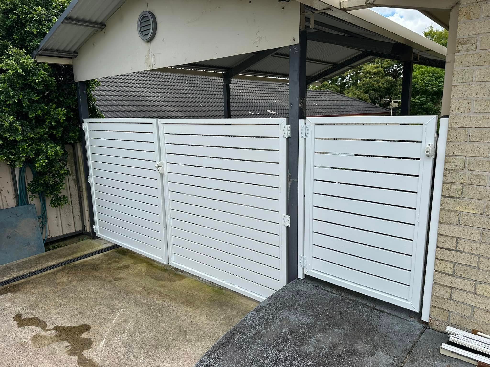 One of my regular customer wanted to further transform their facade with some nice custom aluminium slat gates. They also opted for the wider slat which was a great addition. These gates are all made