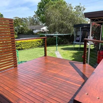 Backyard deck + matching privacy screen